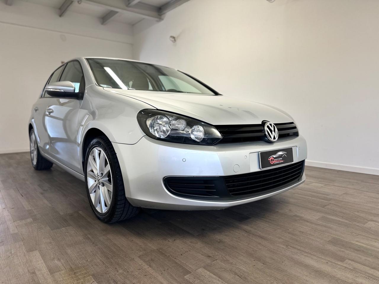 Volkswagen Golf 1.6 TDI DPF 5p. Highline NEOPATENTATI