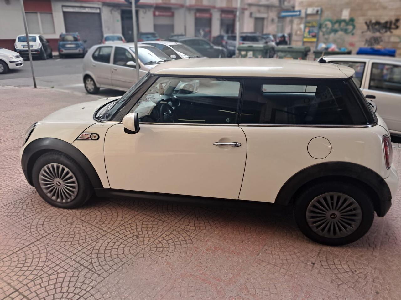 MINI 1.6 16V Cooper D-NEOPATENTATI -Euro4890