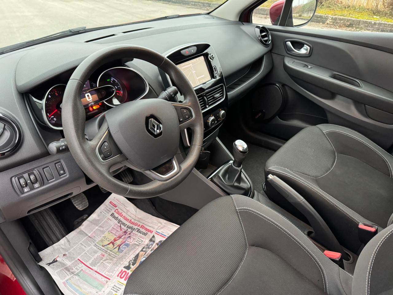 Renault Clio dCi 8V 75 CV 5 porte Moschino Life