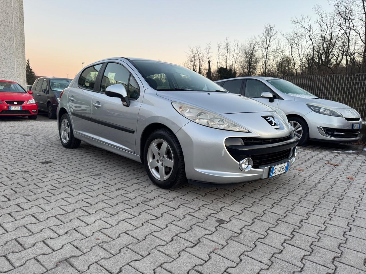 Peugeot 207 1.4 8V 75CV 5p. X Line ECO GPL