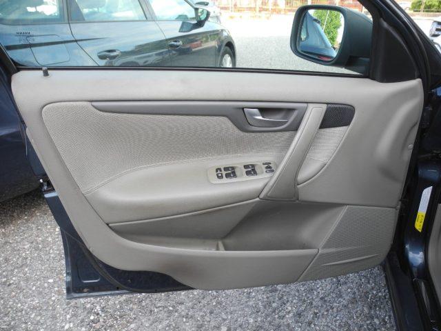 VOLVO XC70 2.4 D5 20v AWD Cross Country autom. - DA VETRINA