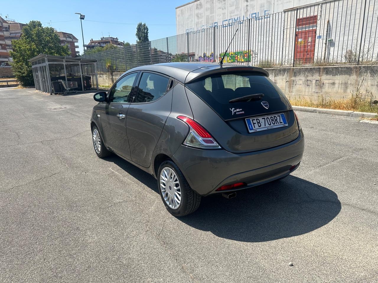 Lancia Ypsilon 1.2 69 CV 5 porte Gold