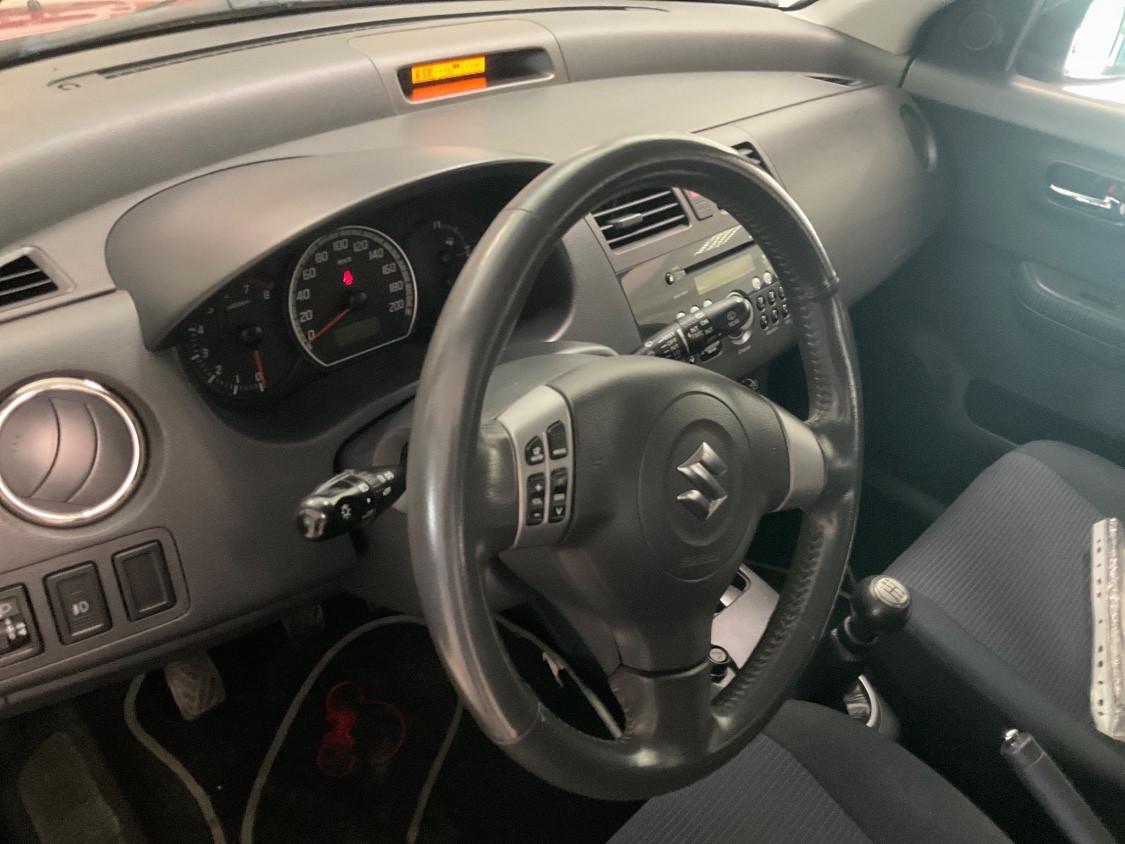 Suzuki Swift 1.3 4x4 5p. GL