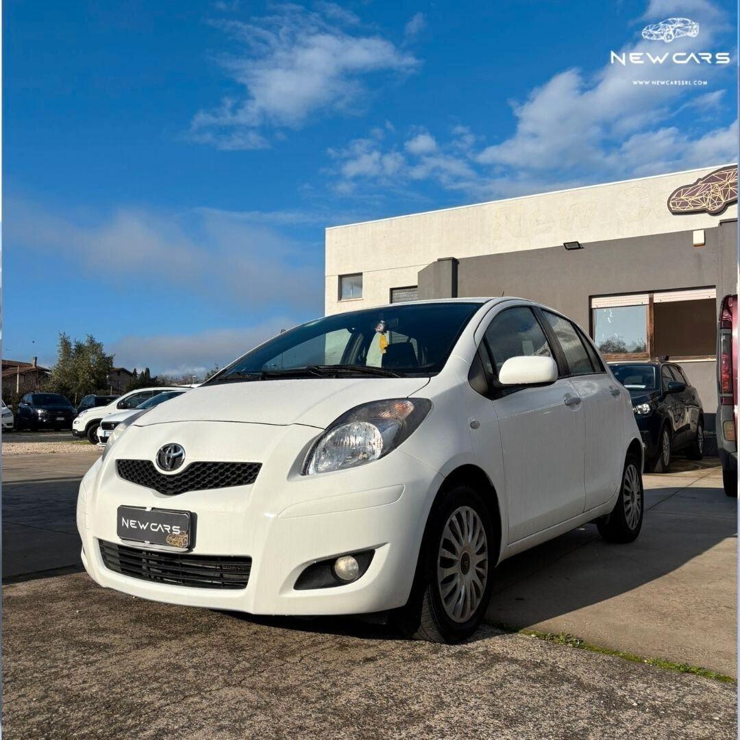Toyota Yaris 1.0 5 porte Sol
