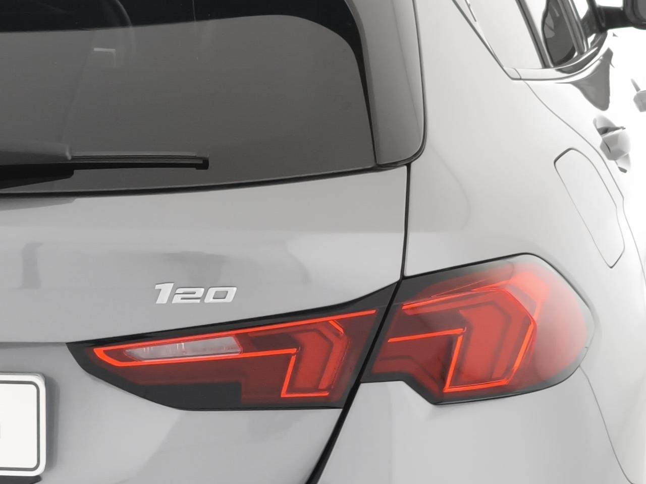 BMW Serie 1 120 48V MSport