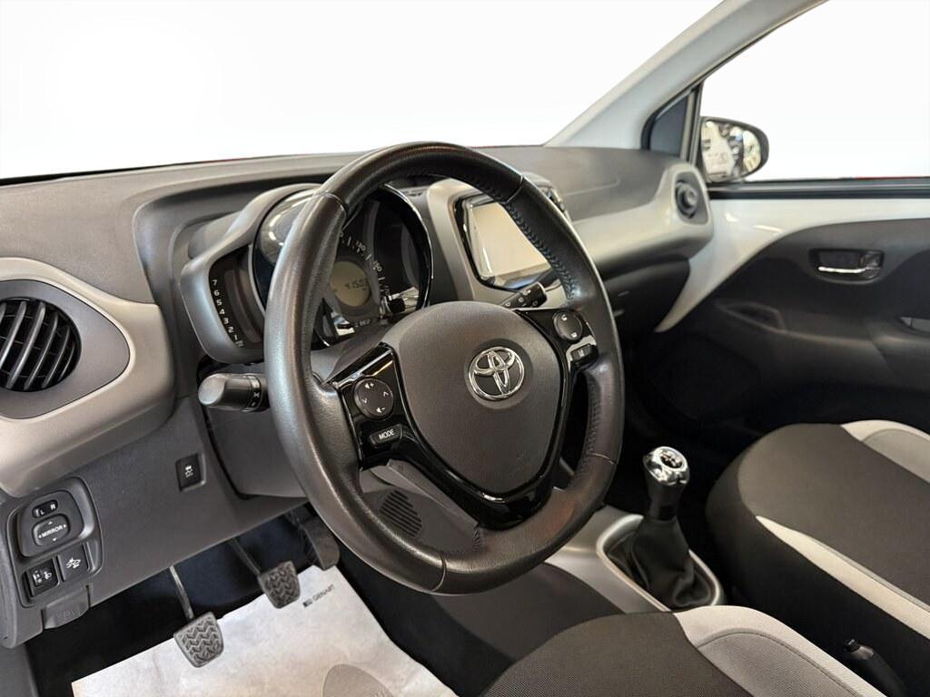 Toyota Aygo 5 Porte 1.0 VVT-i x-play