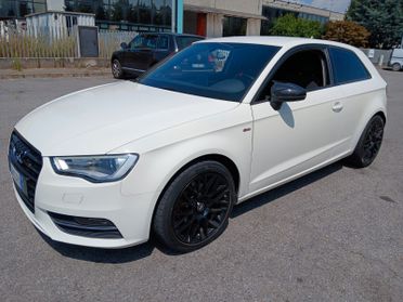 Audi A3 SPB 1.6 TDI 105 CV CR Ambiente