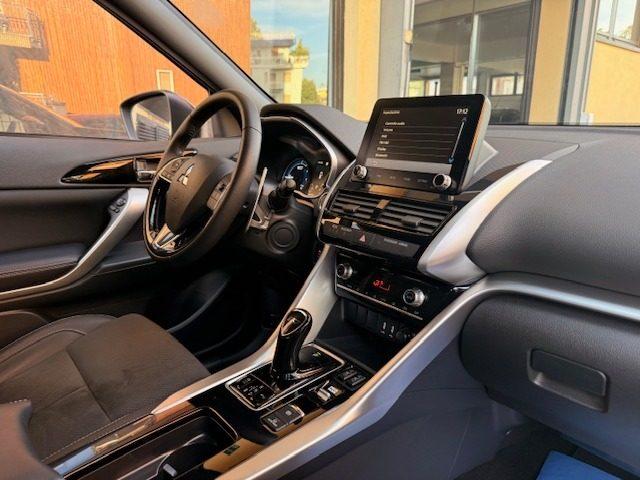 MITSUBISHI Eclipse Cross 2.4 MIVEC 4WD PHEV Instyle SDA Pack 0