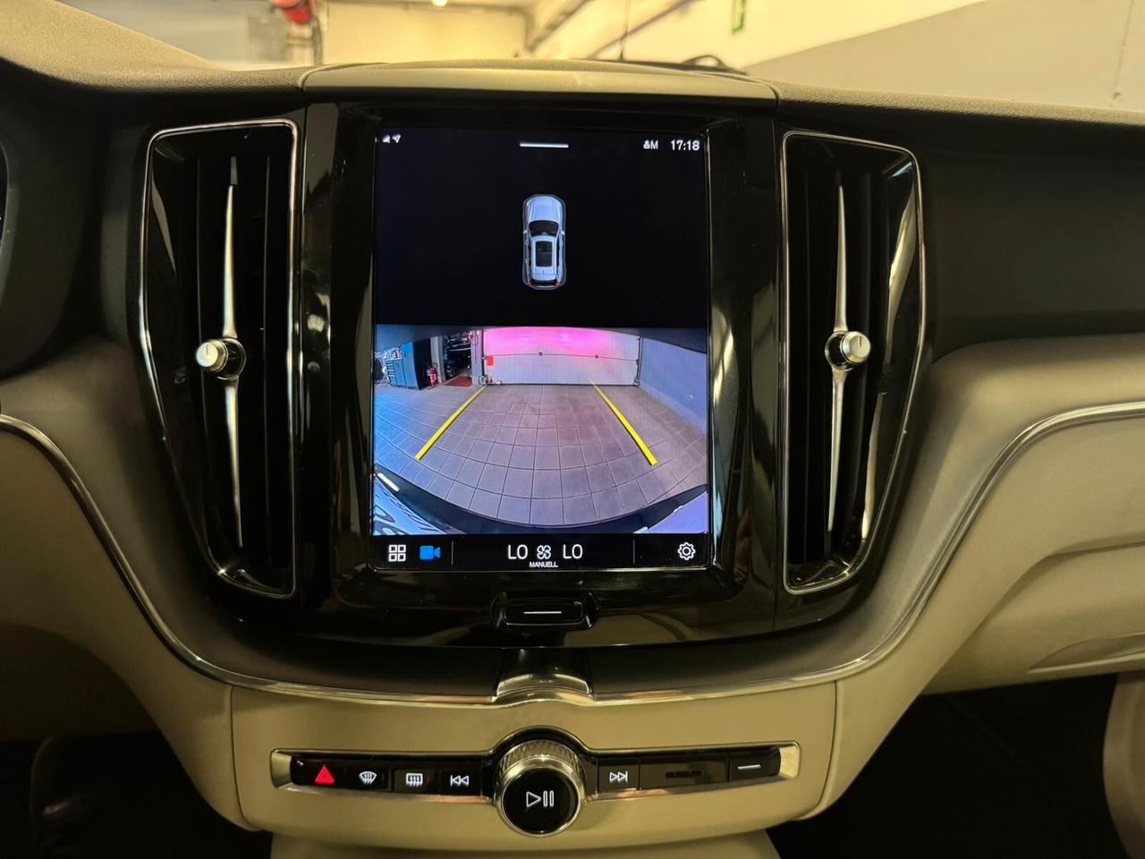 Volvo XC 60 XC60 B4 (d) AWD automatico Ultimate Dark
