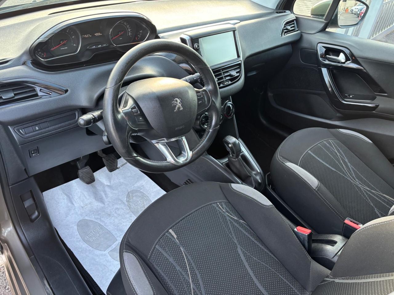 Peugeot 208 1.4 HDi 68 CV 5 porte Allure