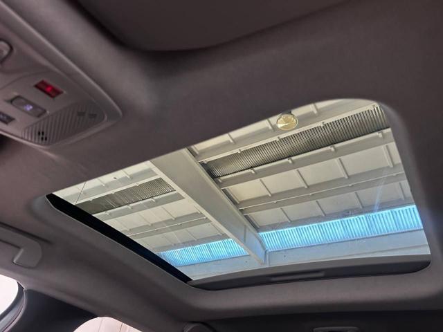 CITROEN C4 motore elettrico 136 CV Shine TETTO APRIBILE