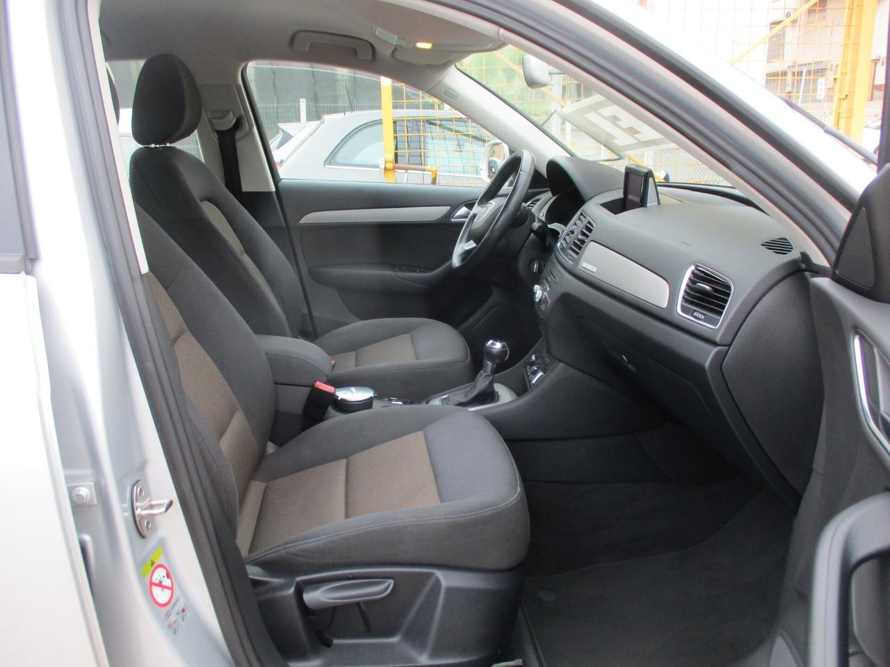 Audi Q3 2.0 TDI 140 CV S tronic S-LINE 2014