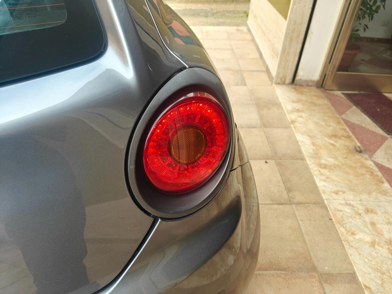 Alfa Romeo MiTo 1.3 JTDm-2 S&S Distinctive Sport Pack