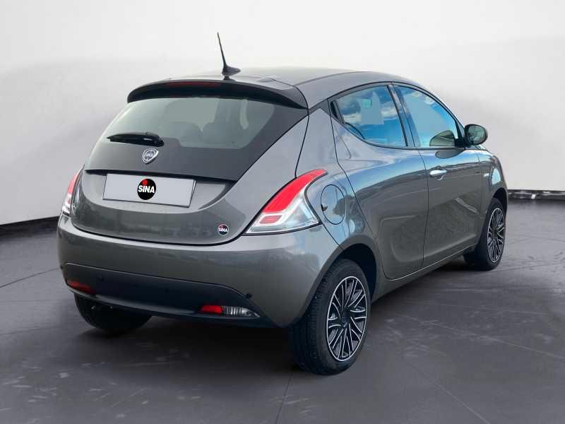 LANCIA Ypsilon 1.0 firefly hybrid Silver s&s 70cv