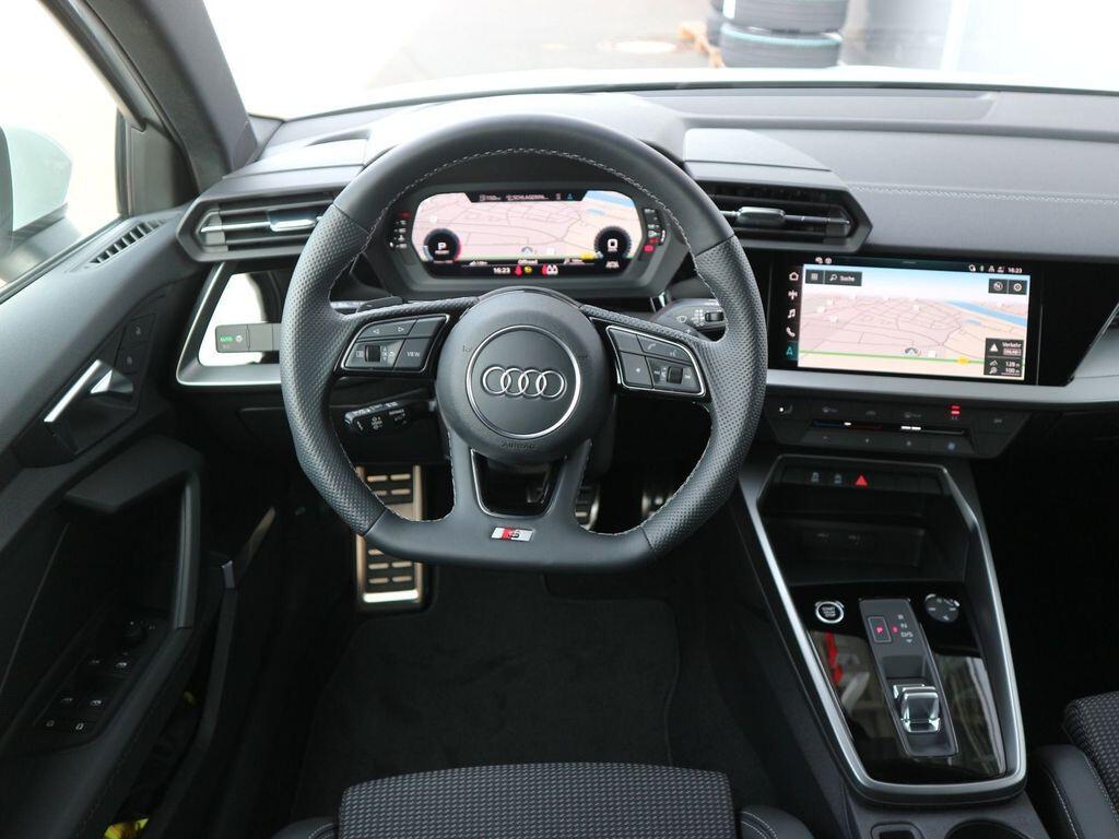 AUDI A3 2.0 TDI AUT S.B S LINE VARIE