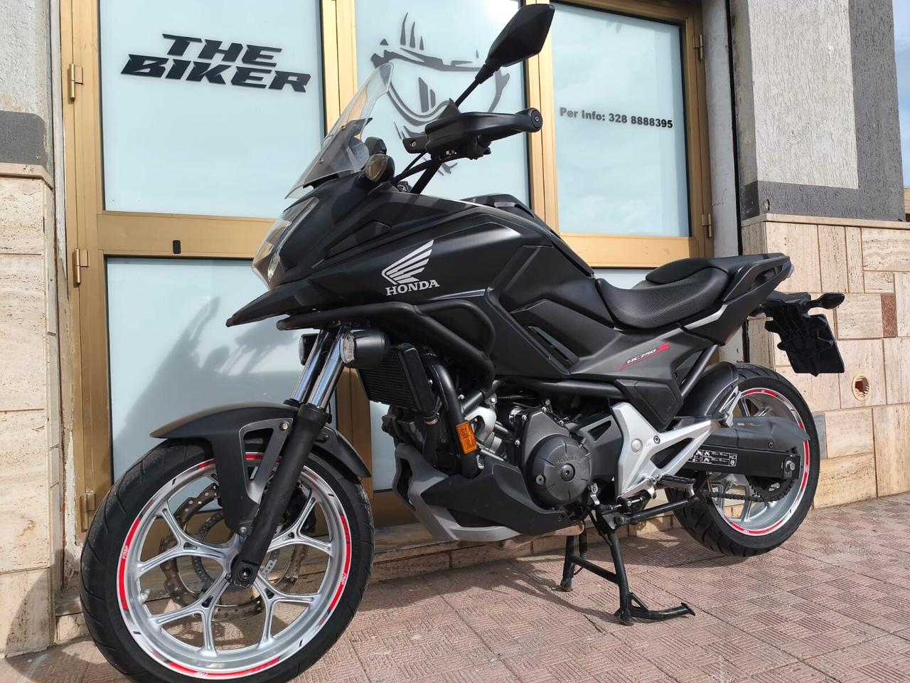 Honda NC 750 dark sport