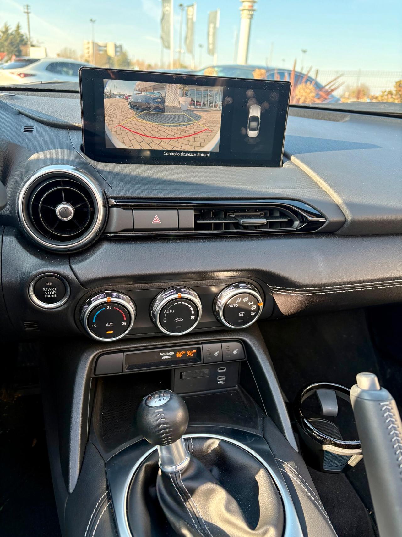 Mazda MX-5 1.5L Skyactiv-G Exclusive-Line