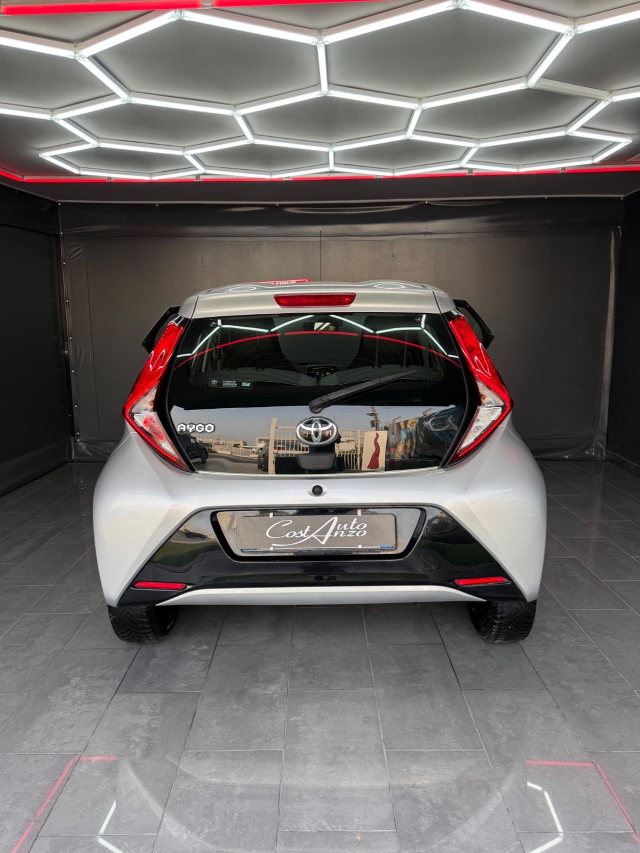 Toyota Aygo 1.0 VVT-i X-Cite 2018 Full