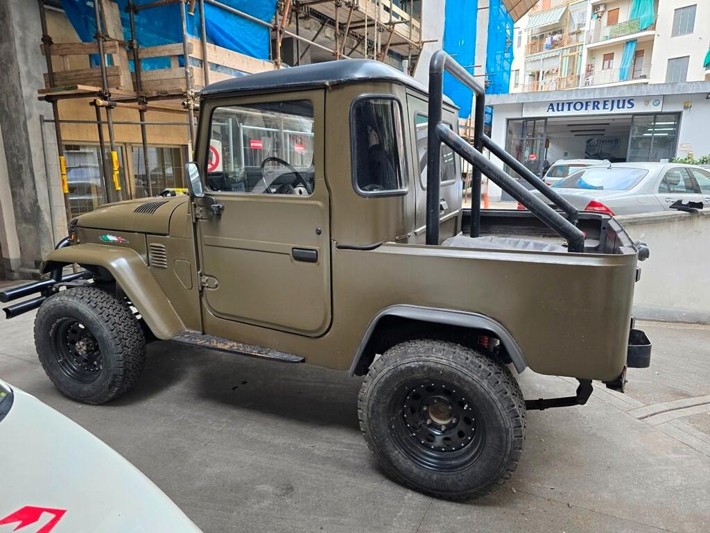 Toyota Land Cruiser BJ 40 3.0d