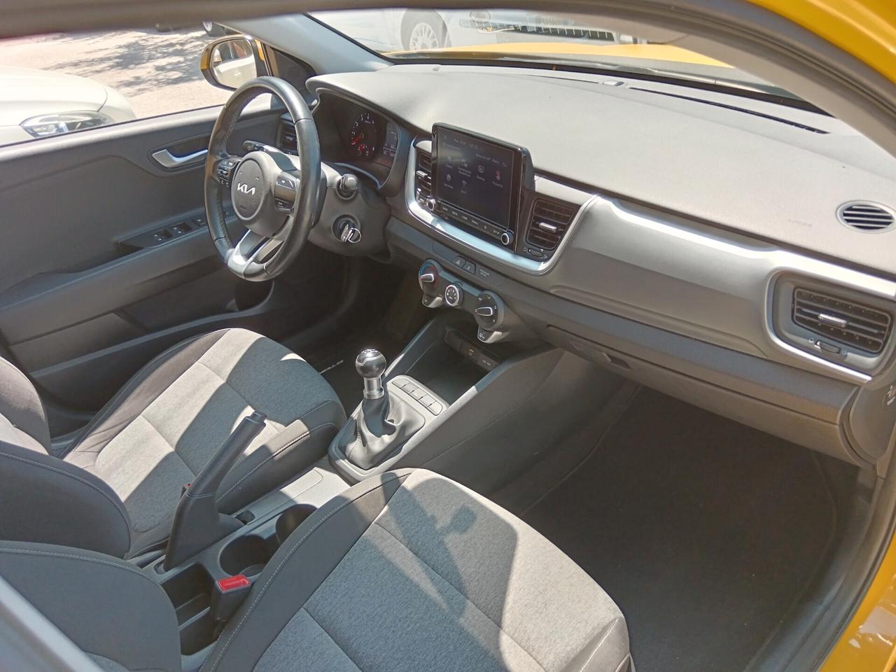 Kia Stonic 1.2 DPI 84CV RETROCAMERA CARPLAY