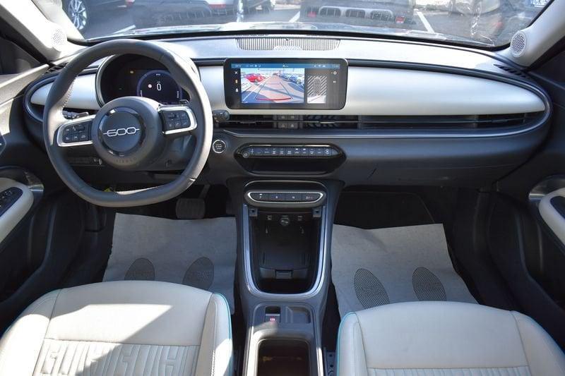 FIAT 600 1.2 Hybrid 110cv La Prima