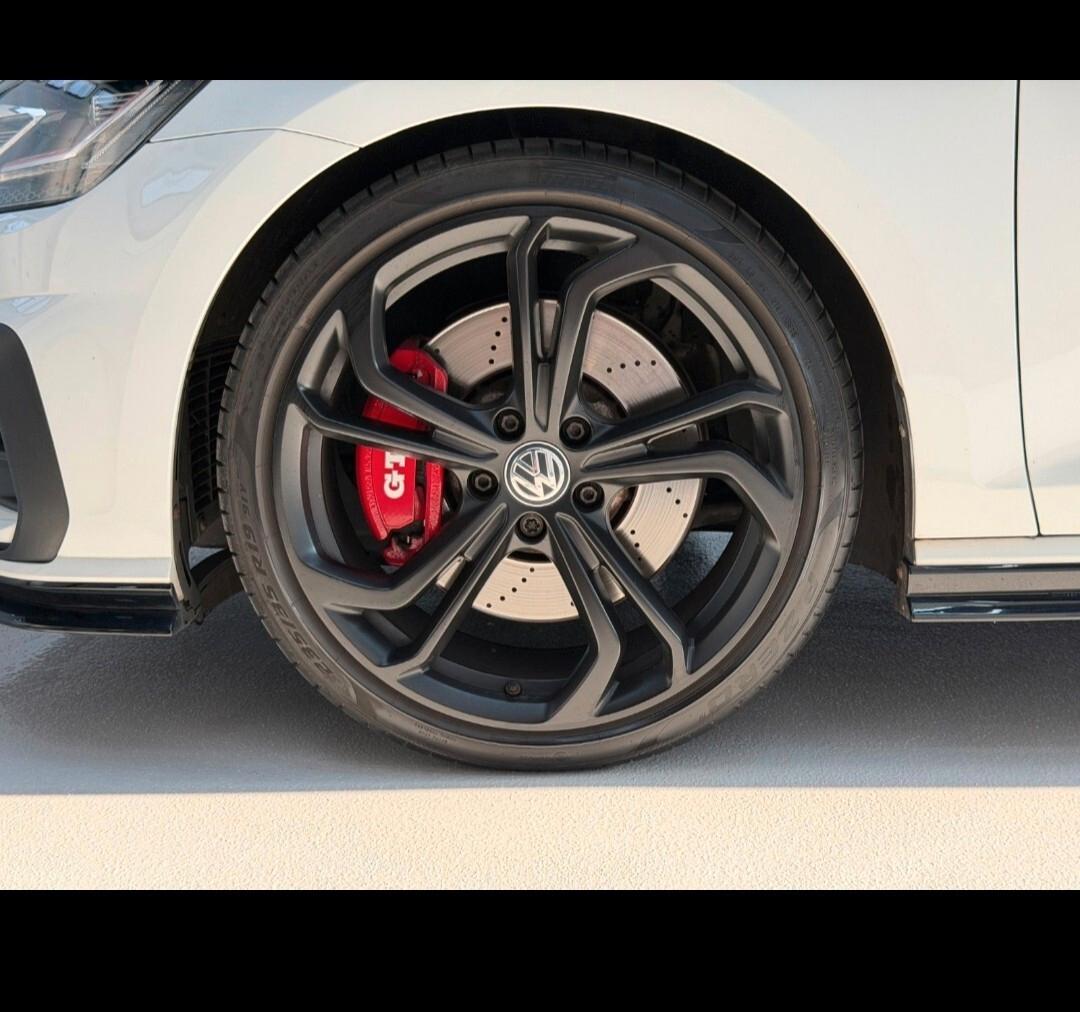 Volkswagen Golf GTI 2.0 TSI TCR DSG