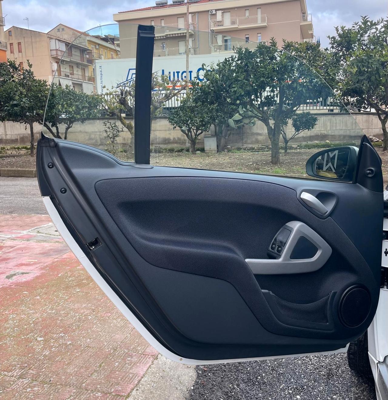 Smart ForTwo 1000 52 kW MHD coupé passion