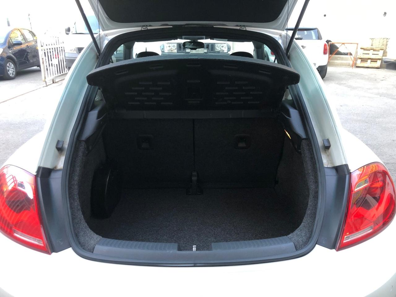 Volkswagen Maggiolino 2.0 TSI DSG Sport