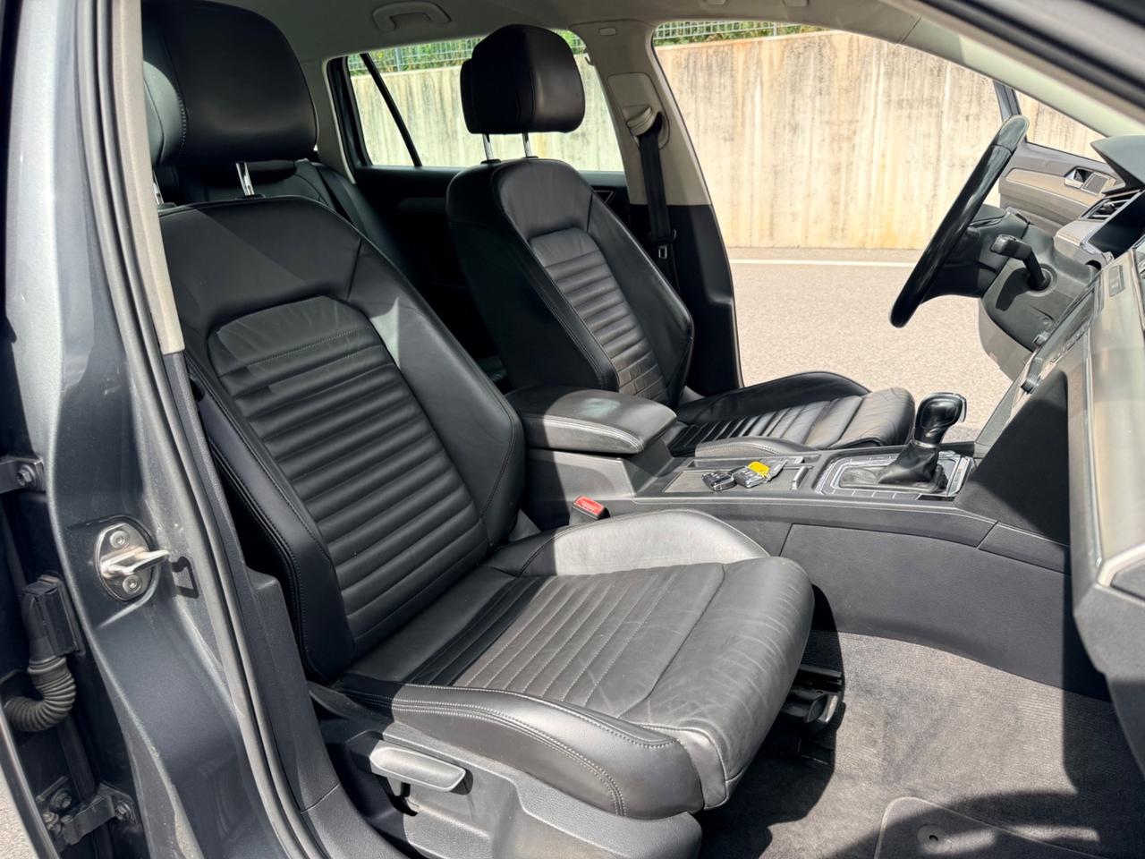 Volkswagen Passat 2.0Bitdi 239 cv 4Motion