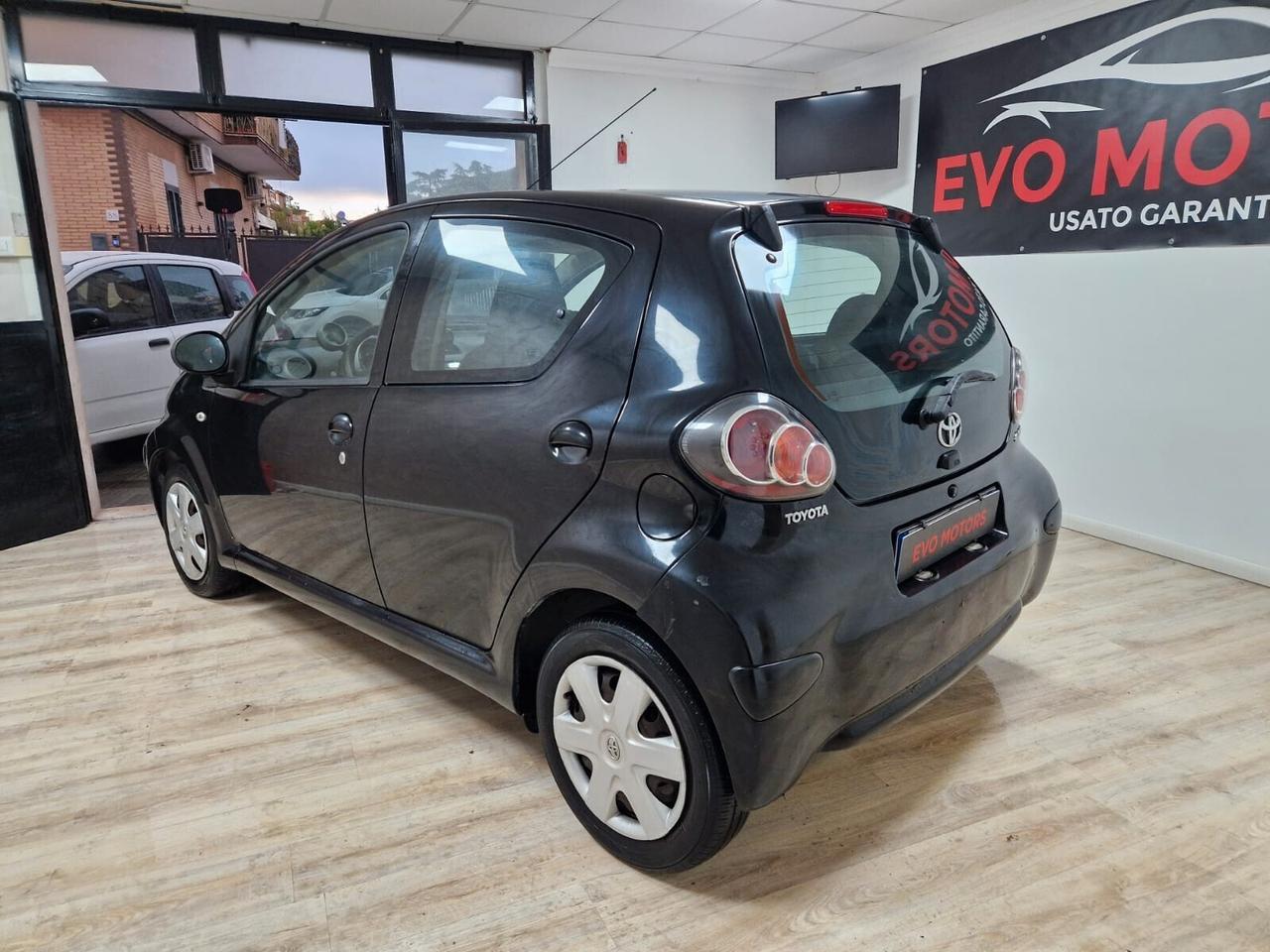 Toyota Aygo 1.0 5 porte Automatica