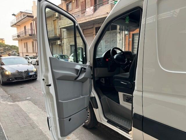 Volkswagen Crafter 2.0 TDI 163 CV in Garanzia