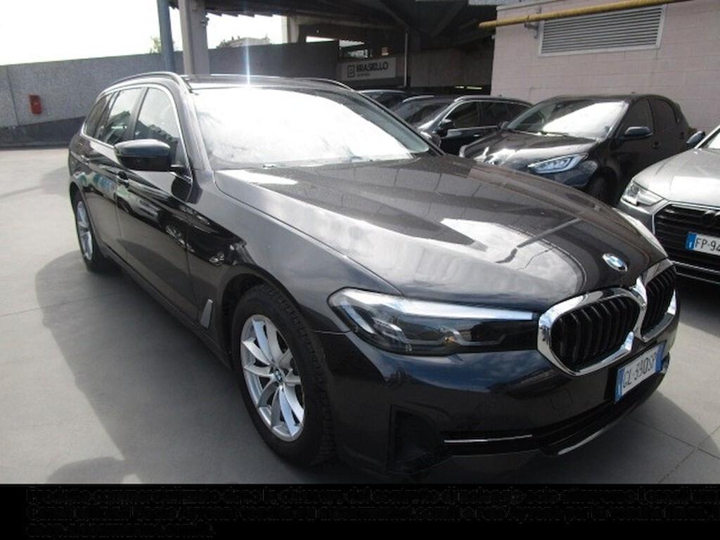 BMW 520D TOURING 190CV STEPTRONIC 48V X-DRIVE BUSINESS ( FARI LED - BMW DIGITAL COCKPIT - CLIMA TRIZONA - CRUISE - NAVI - MIRROR - PARK ASSISTANT - TELECAMERA POST. )
