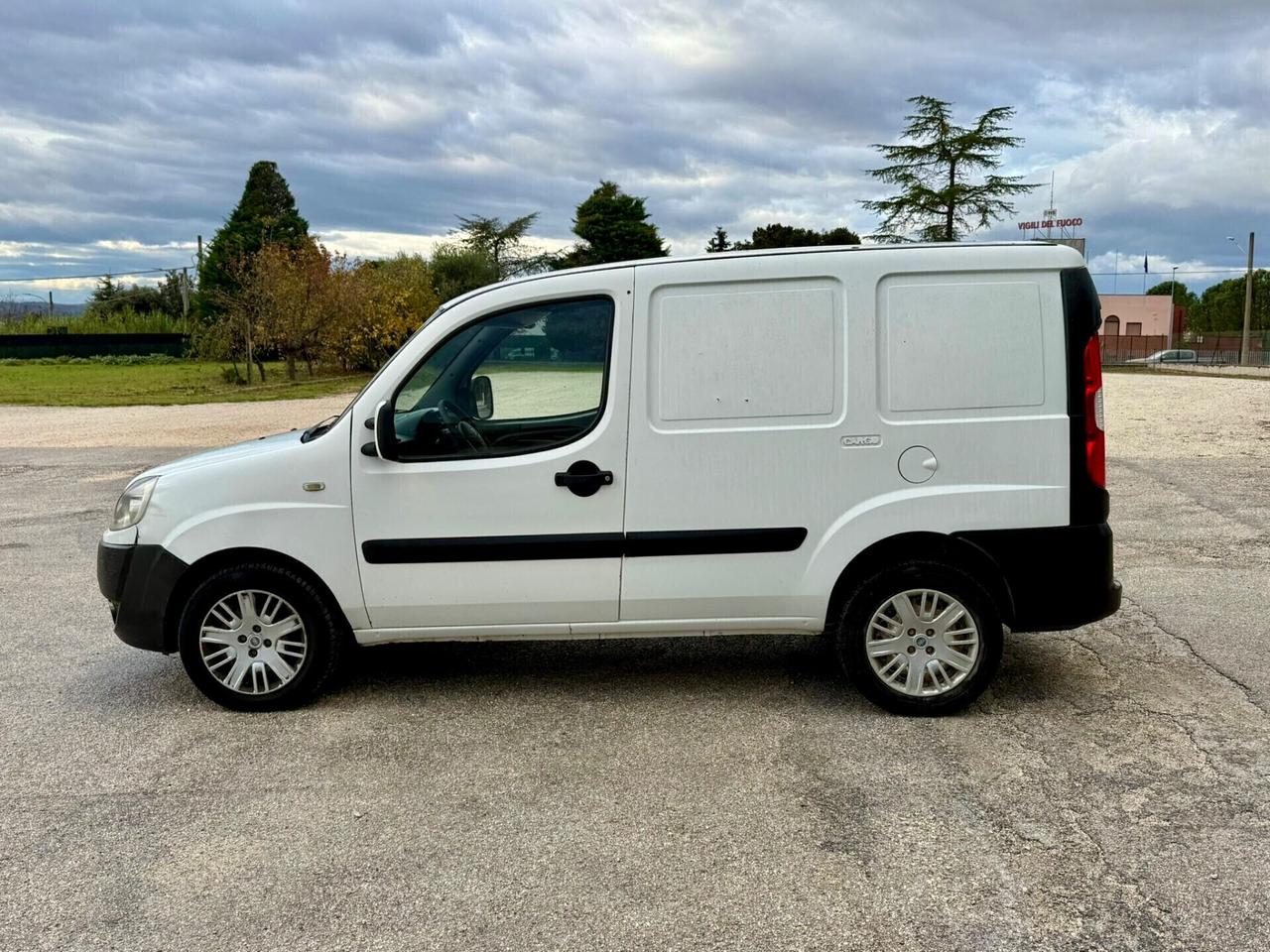 Furgone Fiat Doblò cargo 1.3 MJT neopatentati