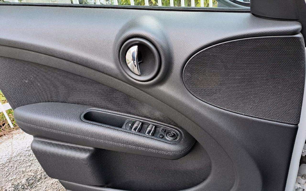 Mini Cooper Countryman 2.0 D Automatica