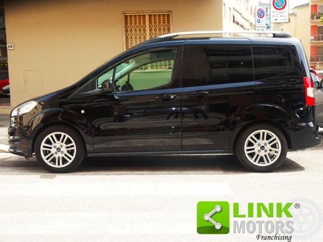 FORD Tourneo Courier 1.0 EcoBoost 100 CV Titanium -UNICO PROPRIETARIO-