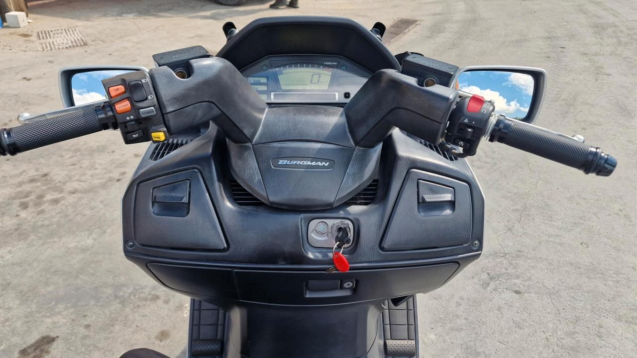 Suzuki Burgman 650