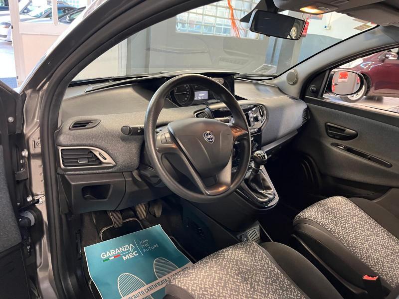 Lancia Ypsilon 1.2 GOLD KM 32000