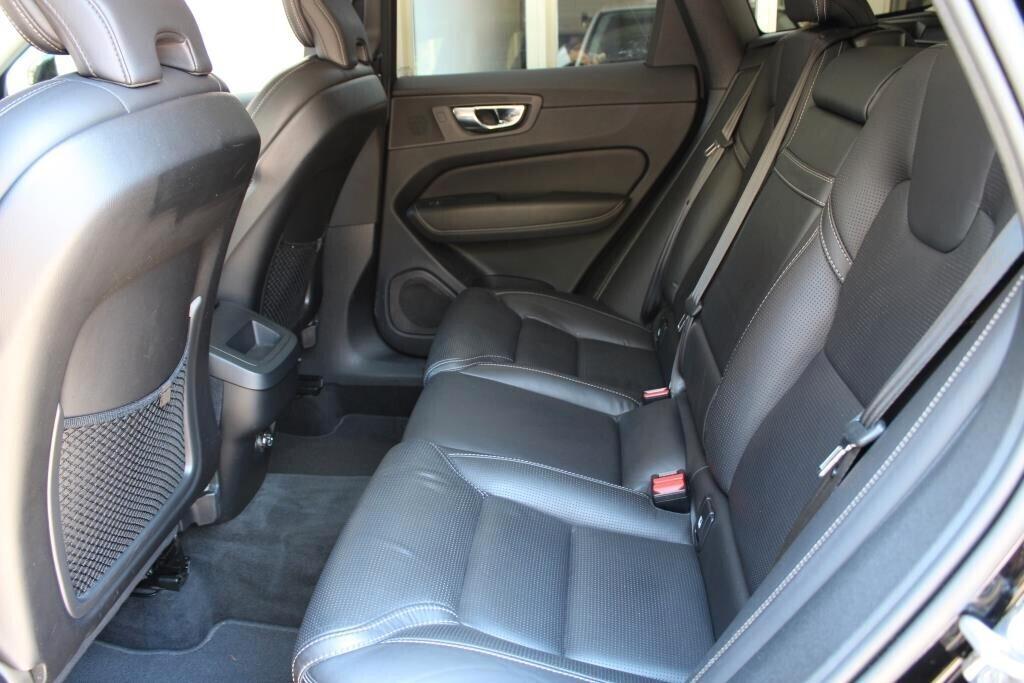 VOLVO XC60 2.0 D4 Inscription *Tetto *Luci Ambiente