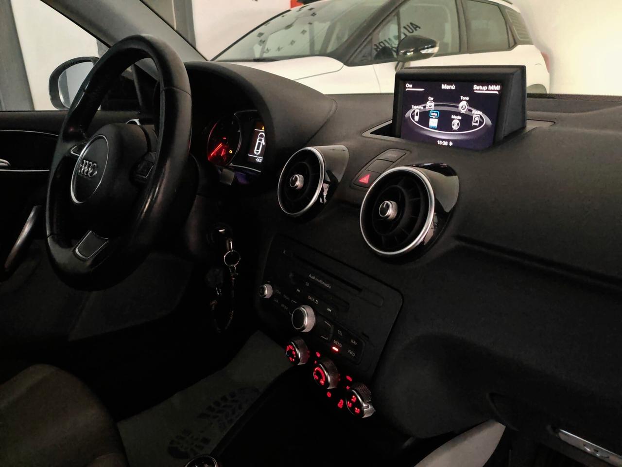 Audi A1 SPB 1.6 TDI 105CV FULL OPTIONAL