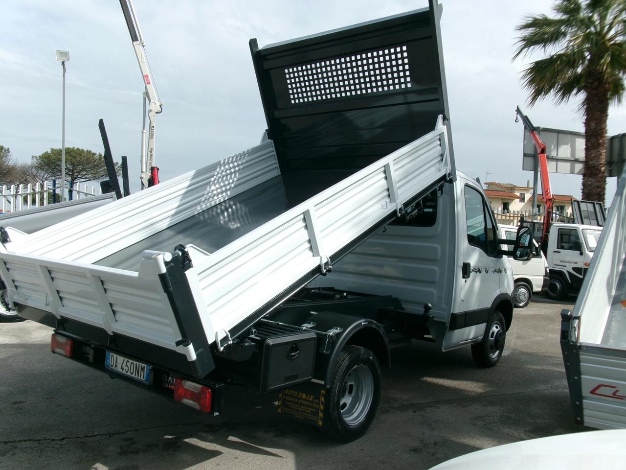 Iveco Daily 35C18 3000 180CV E4 RIBALTABILE TRILATERALE NUOVO 195000 KM