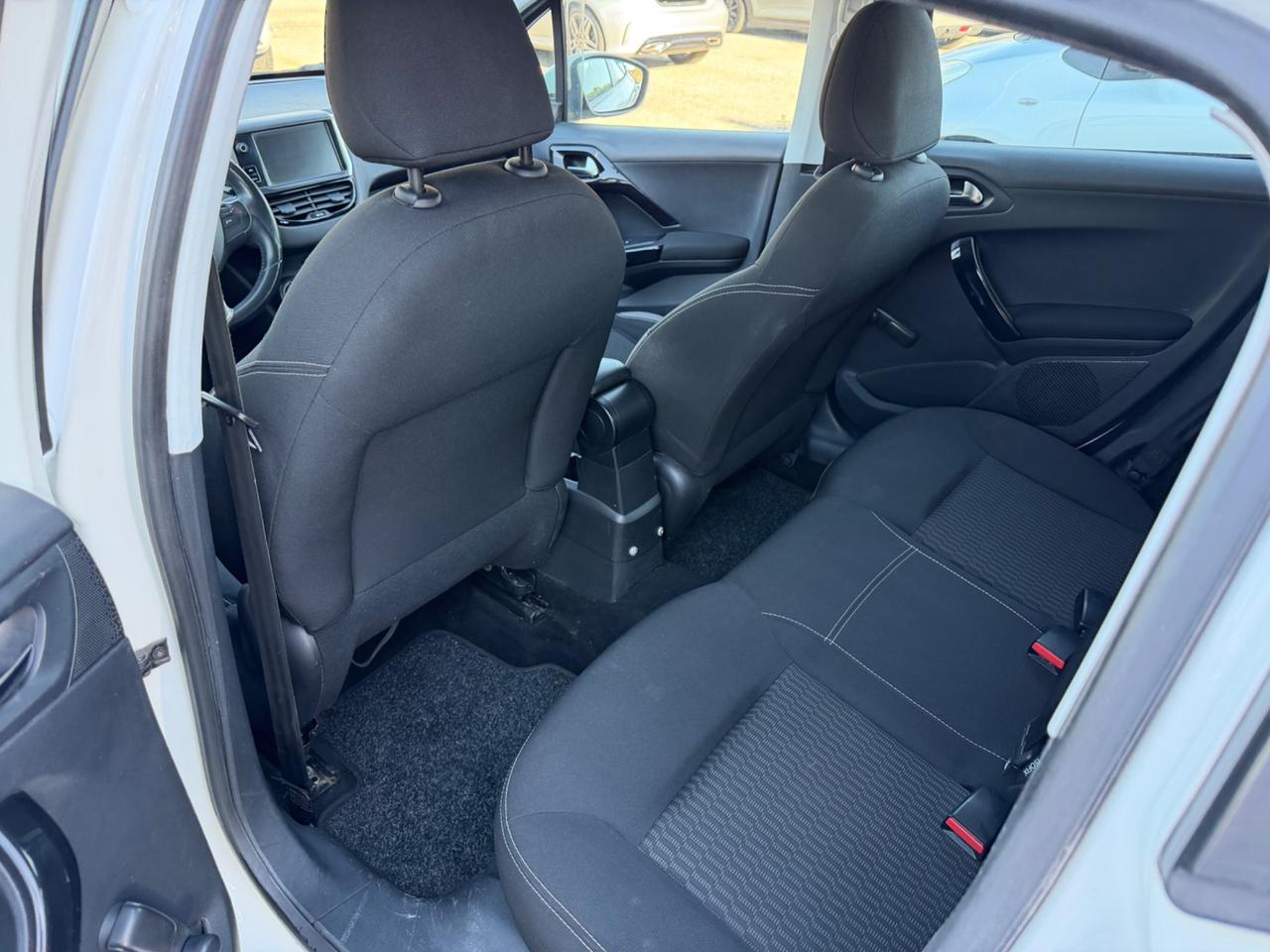 Peugeot 208 BlueHDi 75 5 porte Allure