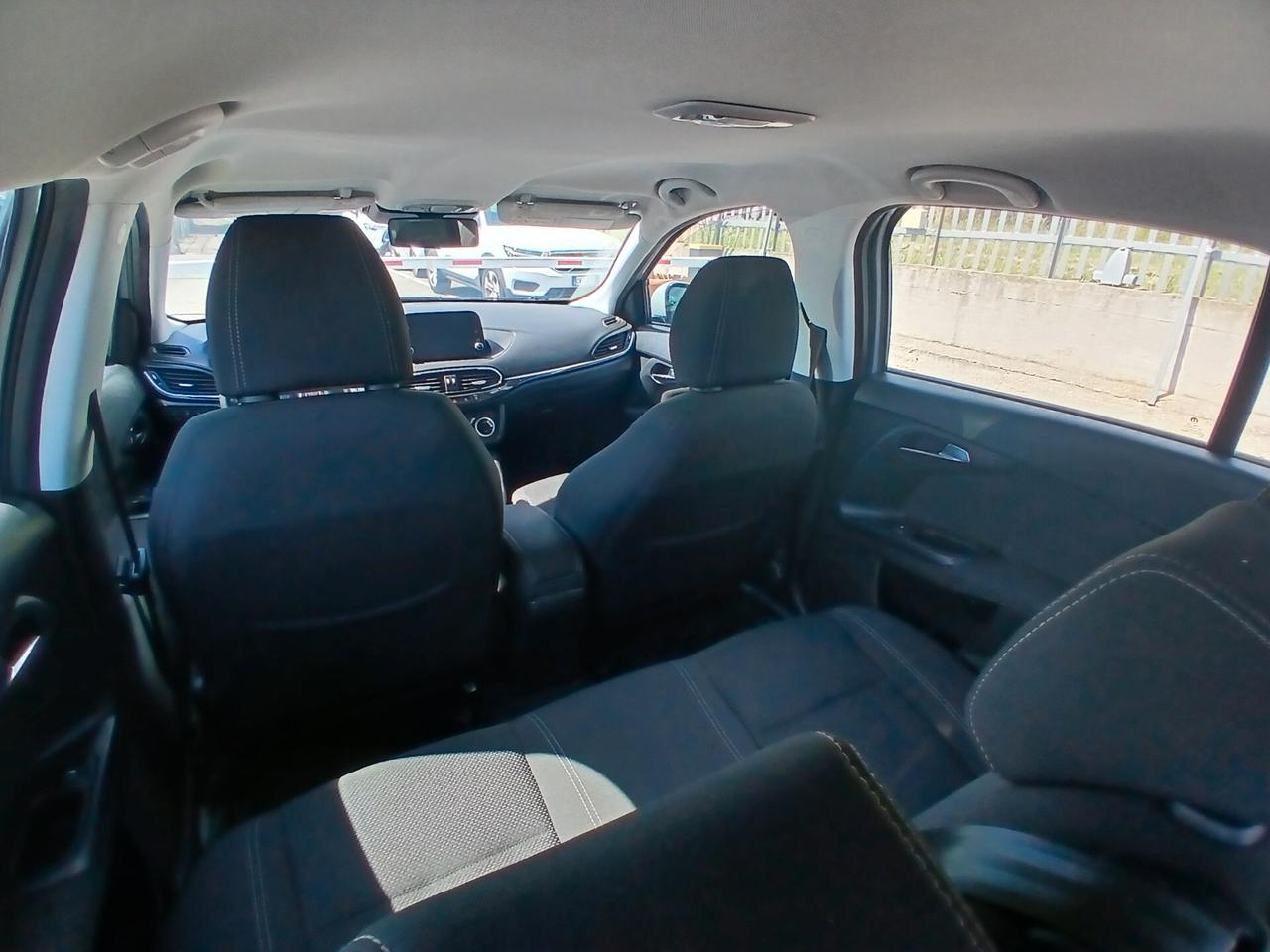 Fiat Tipo 1.6 Mjt S&S SW Lounge