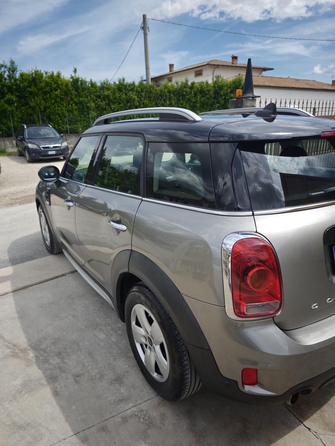Mini Cooper SD Countryman 2.0 D Business ALL4 automatica