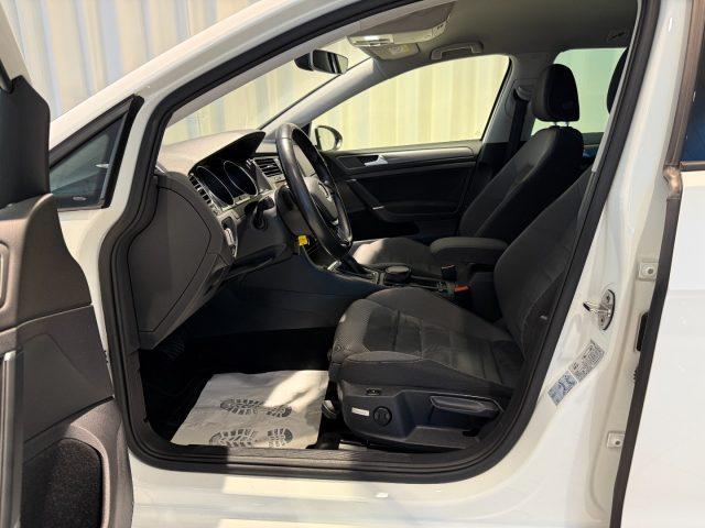 VOLKSWAGEN Golf Variant 2.0 TDI DSG R-Line Navi Camera Bluetooth