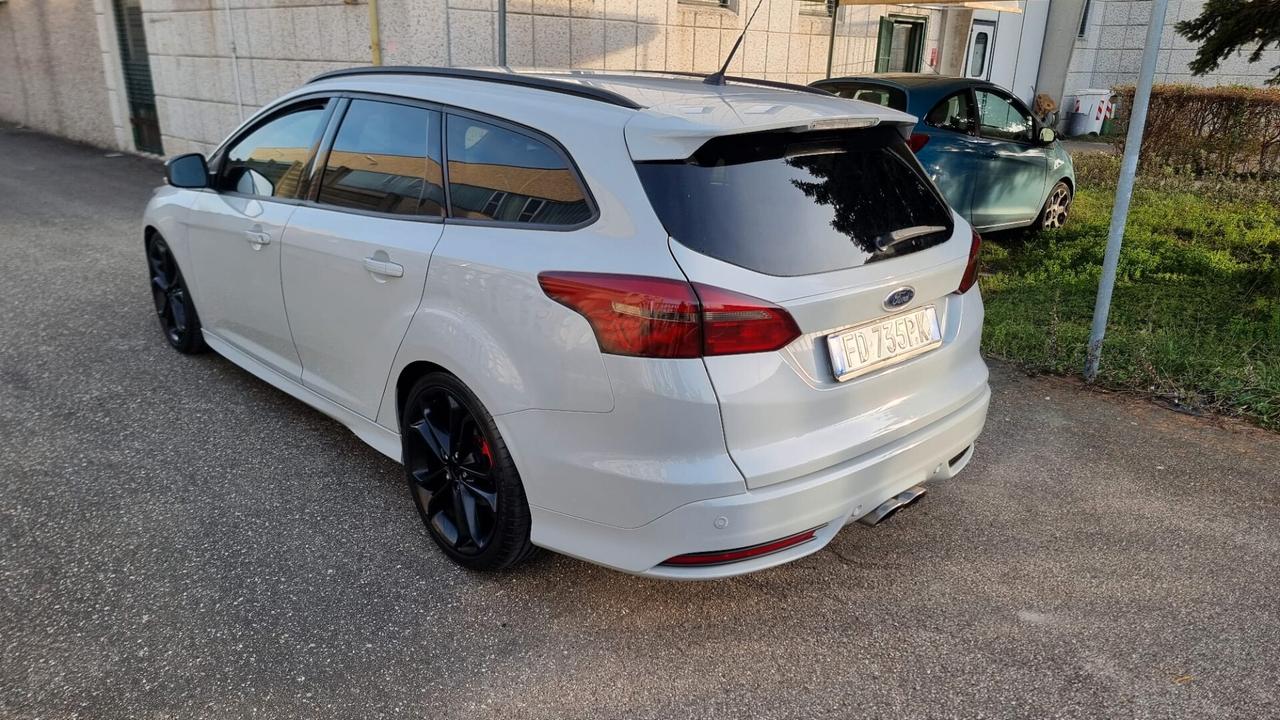 Ford Focus 2.0 EcoBoost 250 CV SW ST3