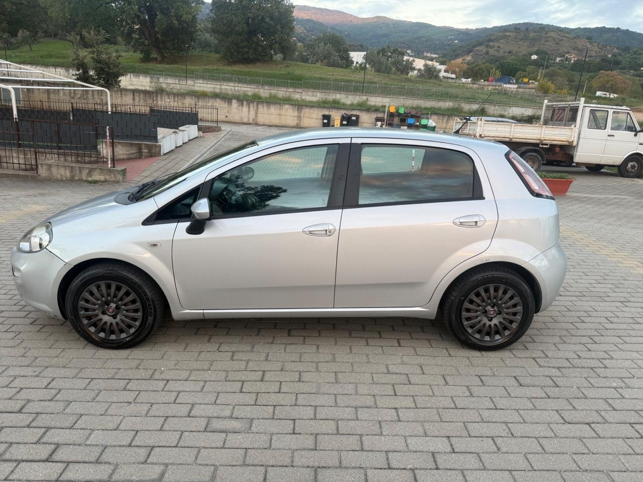 Fiat Punto Evo 1.3 Mjt 75 CV neopatentati