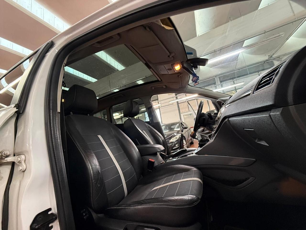 Ford Kuga 2.0 TDCi 136 CV Titanium