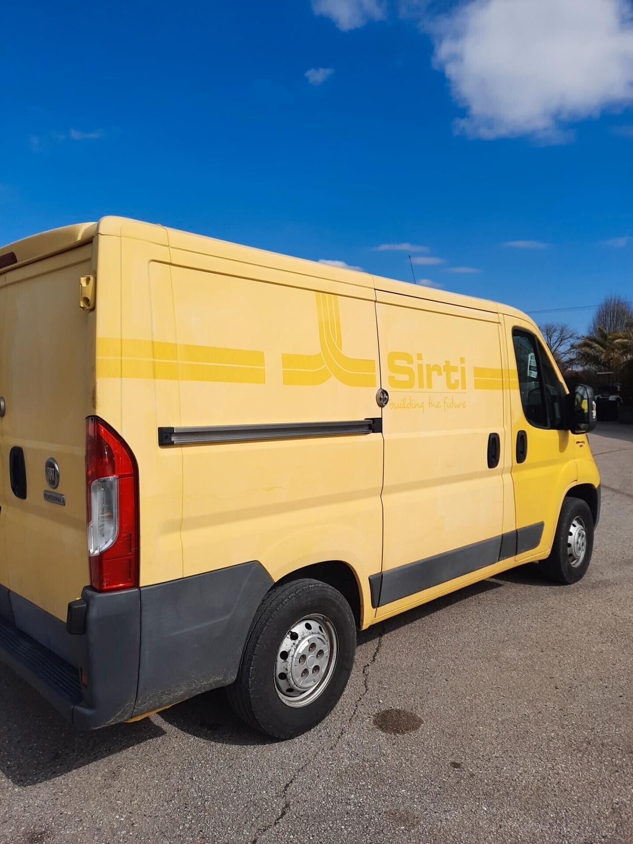 Fiat Ducato 30 2.3 MJT 130CV PR.IVATO PC-TN Furgone