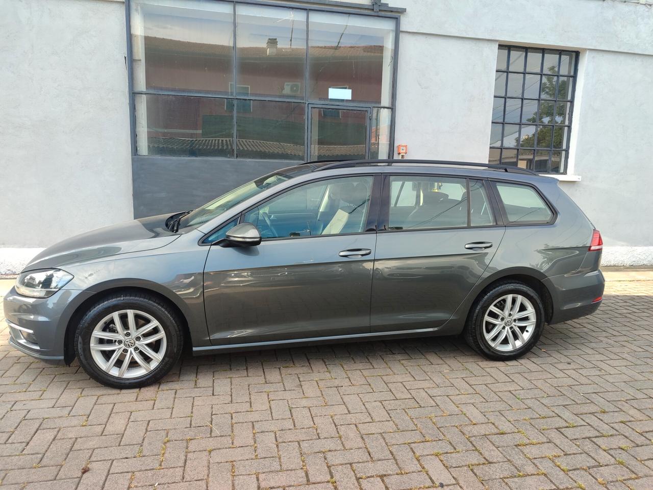 Volkswagen Golf Variant 1.6 TDI 115 CV 5p. Business BlueMotion Technology