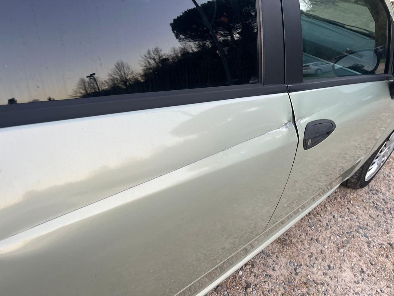 Fiat Grande Punto 1.3 MJT 75 CV 5 porte Active